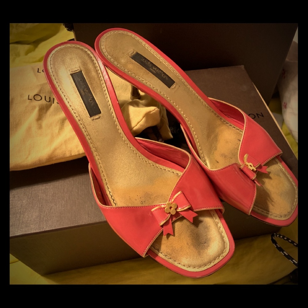 Louis Vuitton pink patent slides